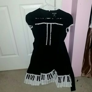 Black piano dress